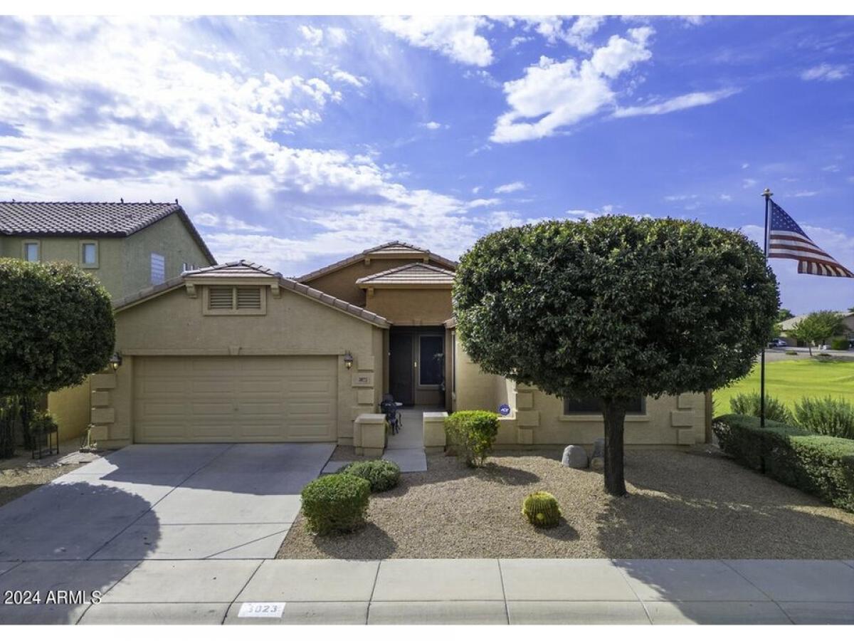 Picture of Home For Sale in San Tan Valley, Arizona, United States