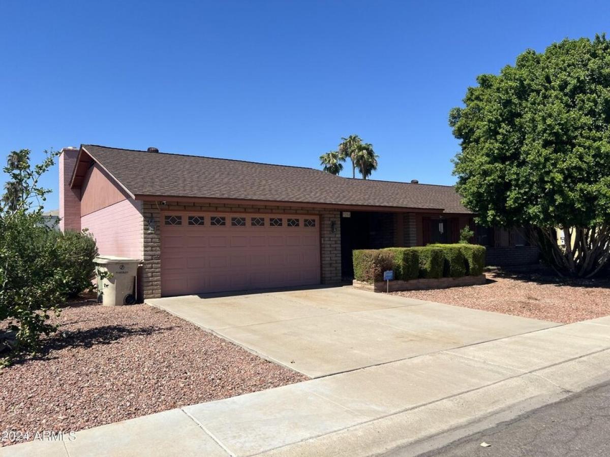 Picture of Home For Sale in Glendale, Arizona, United States