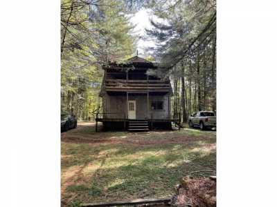 Home For Sale in Woodgate, New York