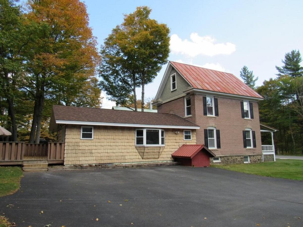 Picture of Home For Sale in Old Forge, New York, United States