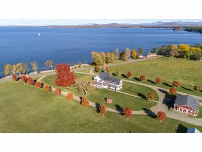 Home For Sale in Essex, New York