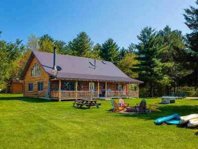 Home For Sale in Colton, New York