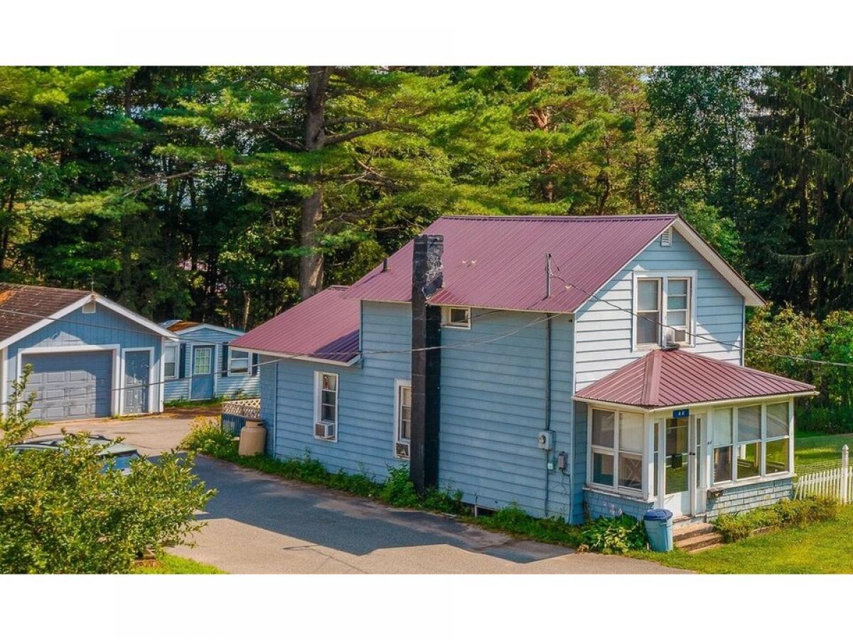 Picture of Home For Sale in Tupper Lake, New York, United States