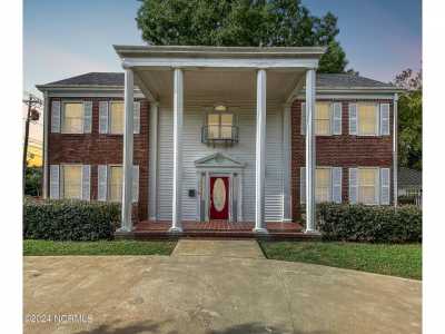 Home For Sale in Elizabeth City, North Carolina