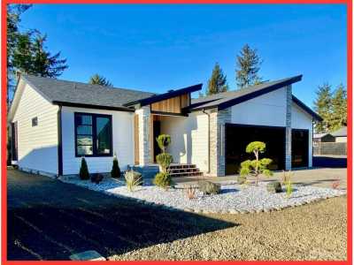 Home For Sale in Ocean Shores, Washington