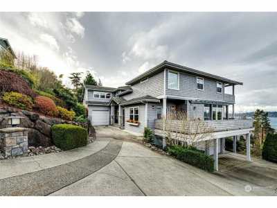 Home For Sale in Mukilteo, Washington