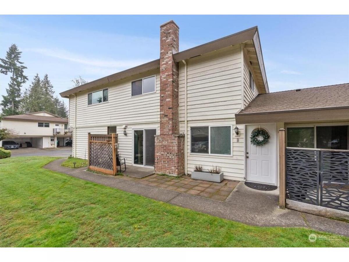 Picture of Condo For Sale in Bothell, Washington, United States