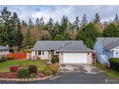 Home For Sale in Oak Harbor, Washington