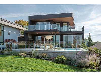 Home For Sale in Penticton, Canada