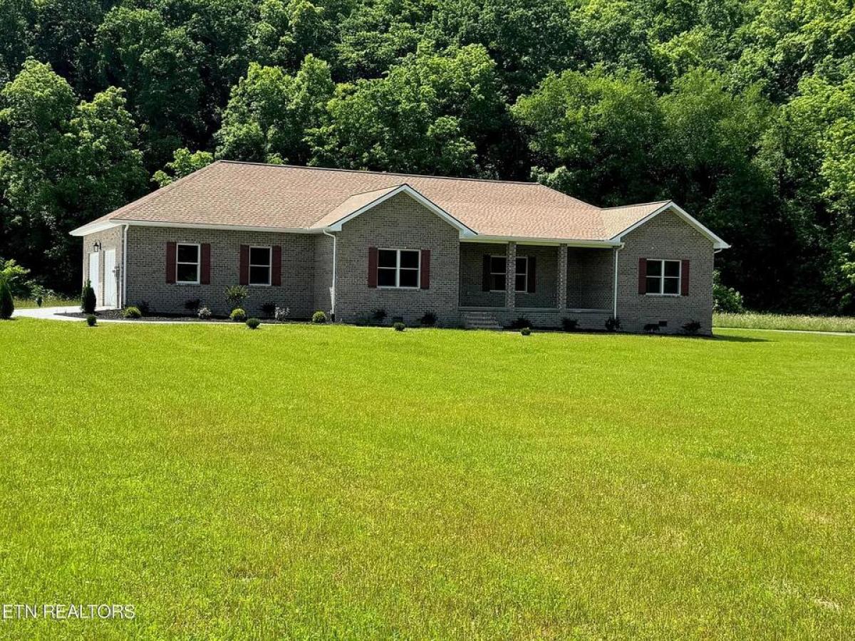 Picture of Home For Sale in Del Rio, Tennessee, United States