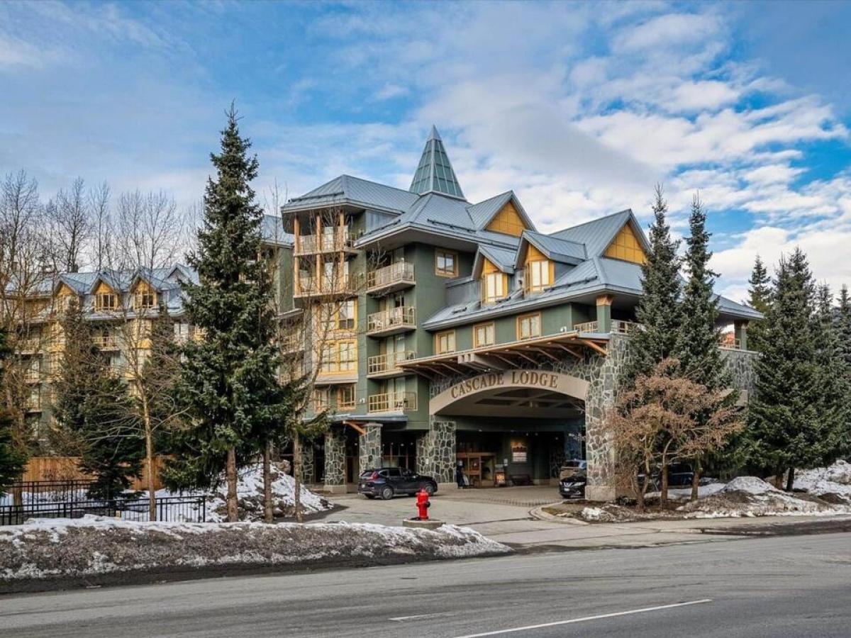 Picture of Condo For Sale in Whistler, British Columbia, Canada