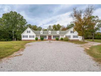 Home For Sale in Ringgold, Georgia