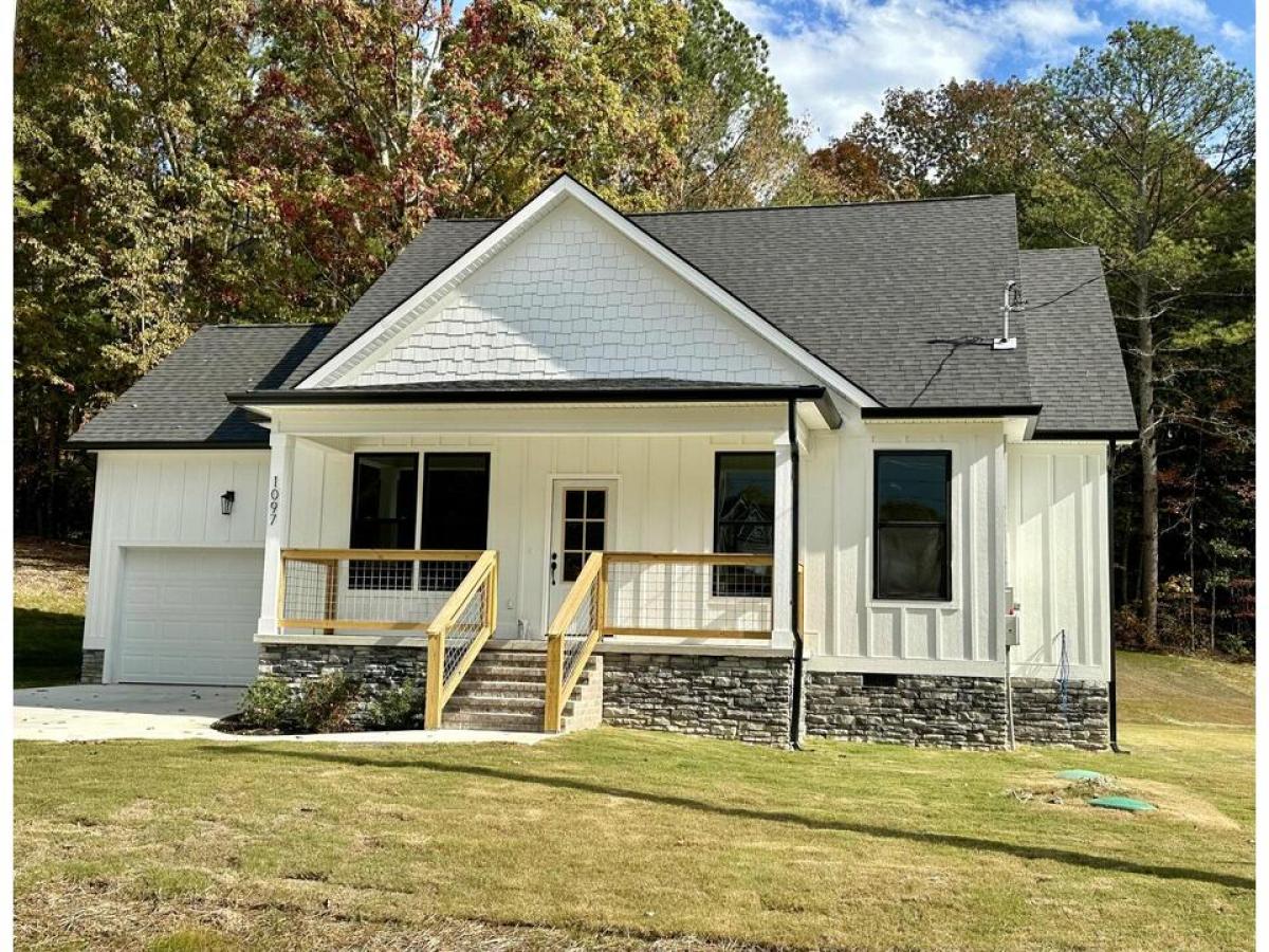 Picture of Home For Sale in Rock Spring, Georgia, United States