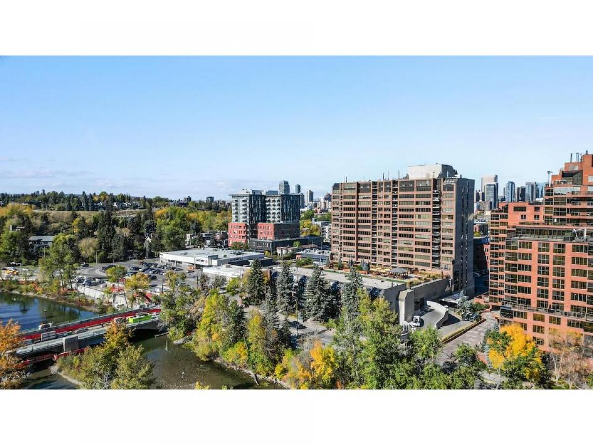 Picture of Condo For Sale in Calgary, Alberta, Canada