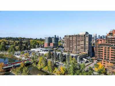 Condo For Sale in Calgary, Canada