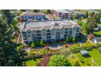 Condo For Sale in Parksville, Canada