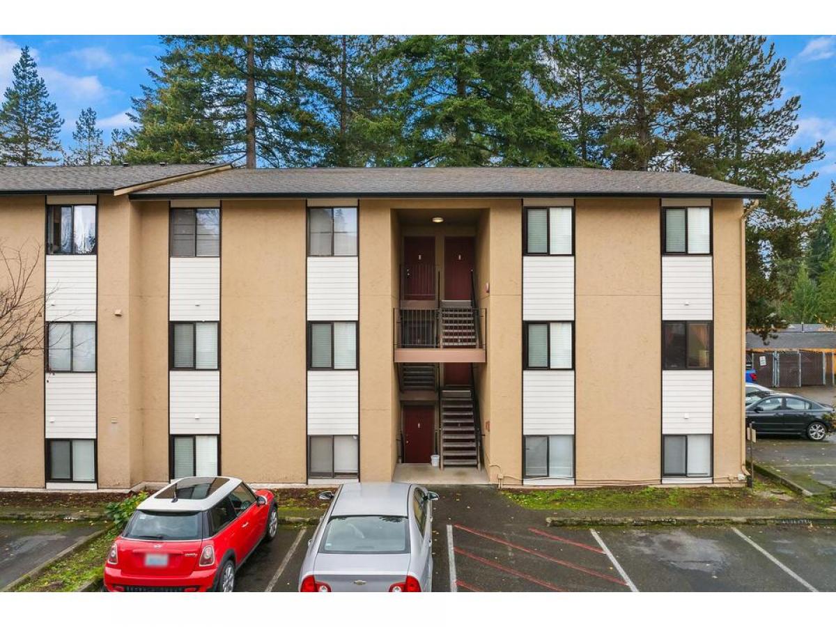 Picture of Condo For Sale in Bellevue, Washington, United States