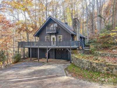 Home For Sale in Burnsville, North Carolina