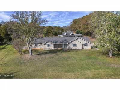 Home For Sale in Corryton, Tennessee