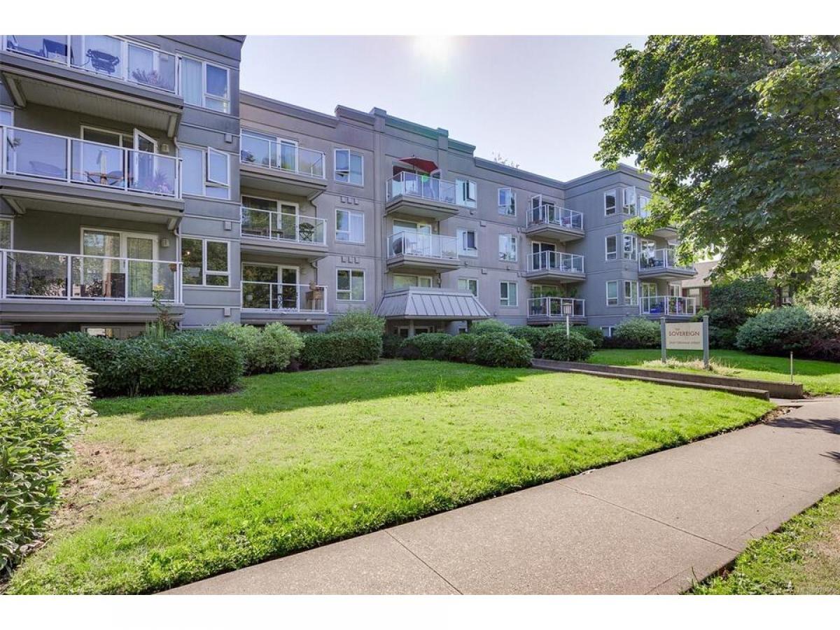 Picture of Condo For Sale in Victoria, British Columbia, Canada