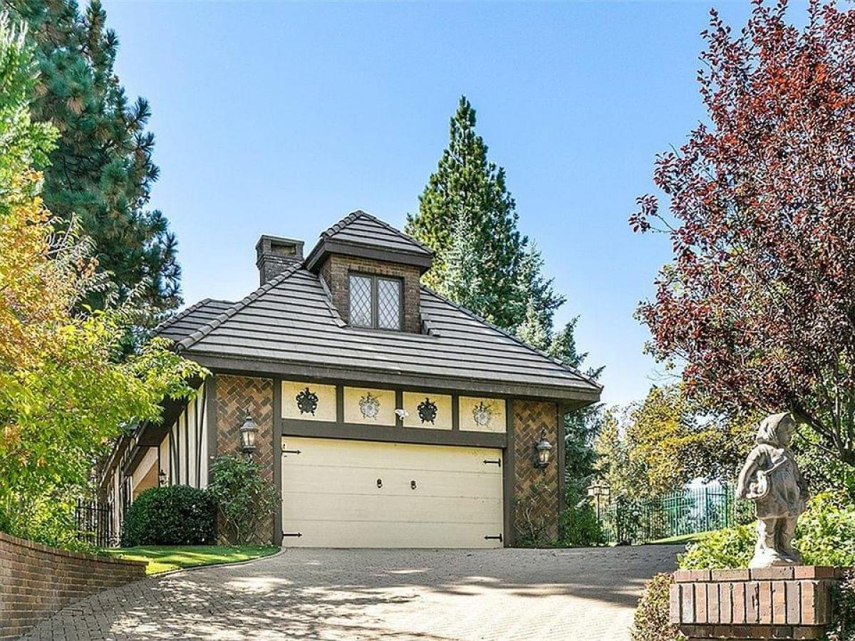 Picture of Home For Sale in Lake Arrowhead, California, United States