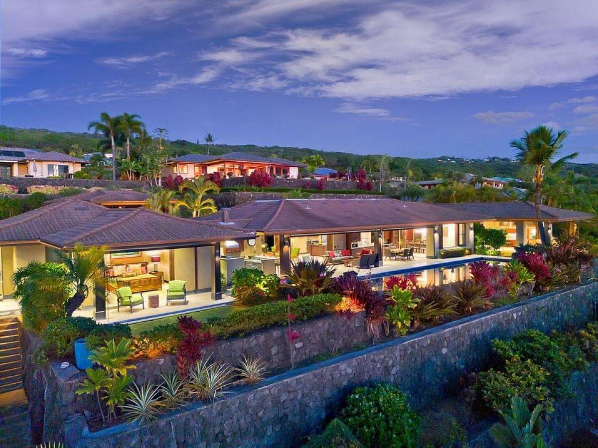 Picture of Home For Sale in Kailua Kona, Hawaii, United States