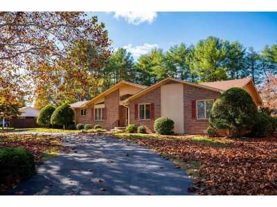 Home For Sale in Cookeville, Tennessee