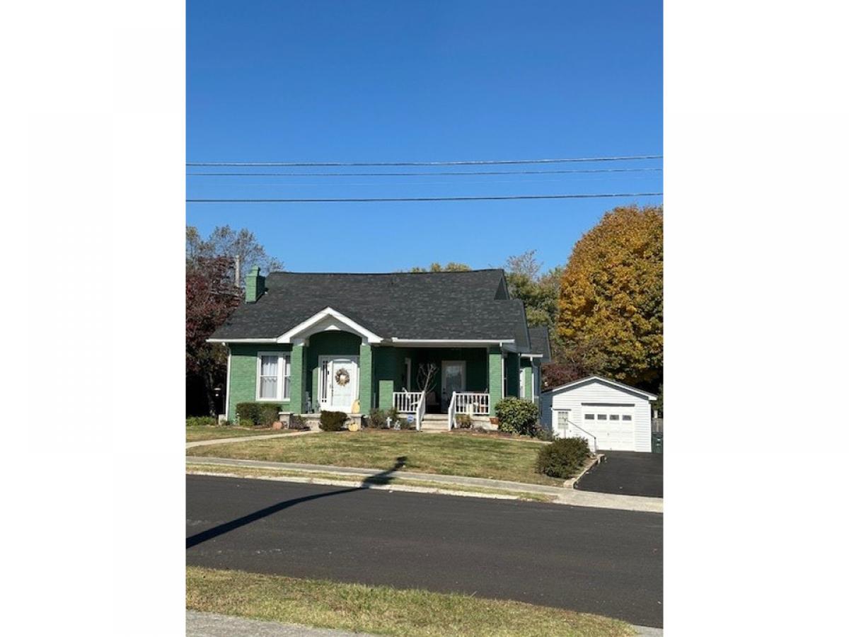 Picture of Home For Sale in Sparta, Tennessee, United States