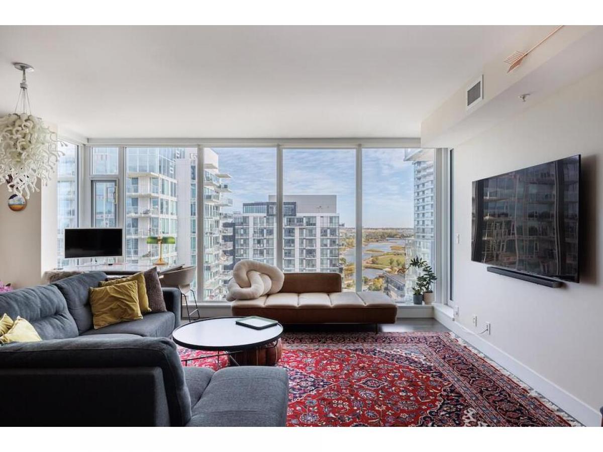 Picture of Condo For Sale in Calgary, Alberta, Canada