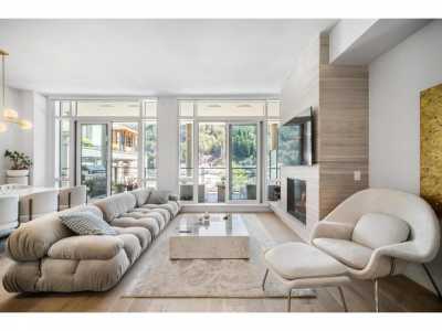 Condo For Sale in West Vancouver, Canada