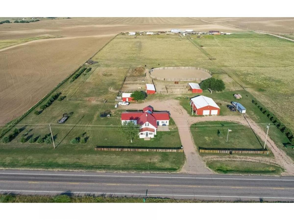 Picture of Home For Sale in Akron, Colorado, United States