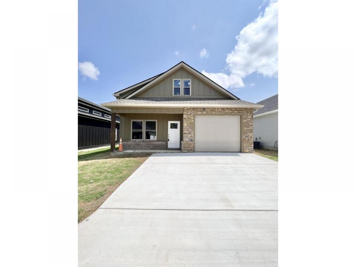 Picture of Home For Sale in Ringgold, Georgia, United States