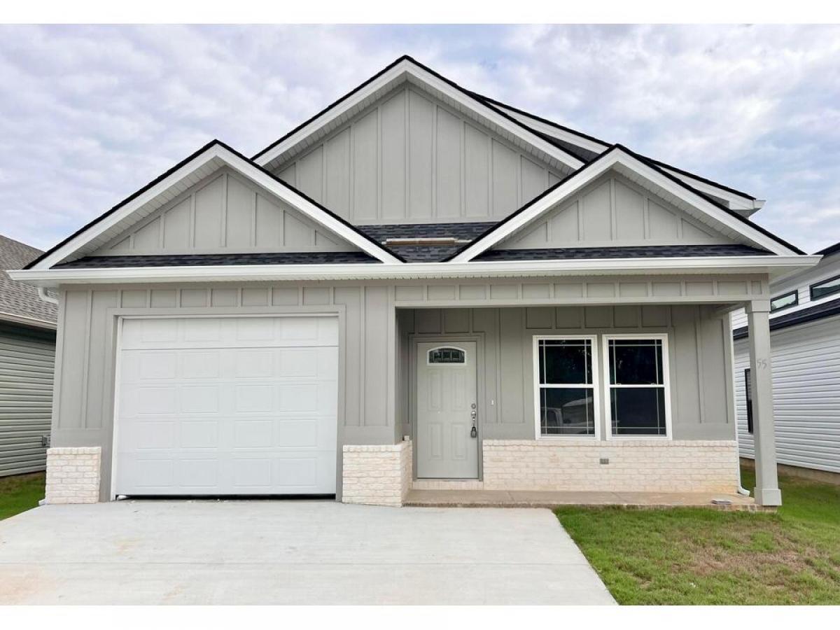 Picture of Home For Sale in Ringgold, Georgia, United States