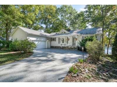 Home For Sale in Fairfield Glade, Tennessee