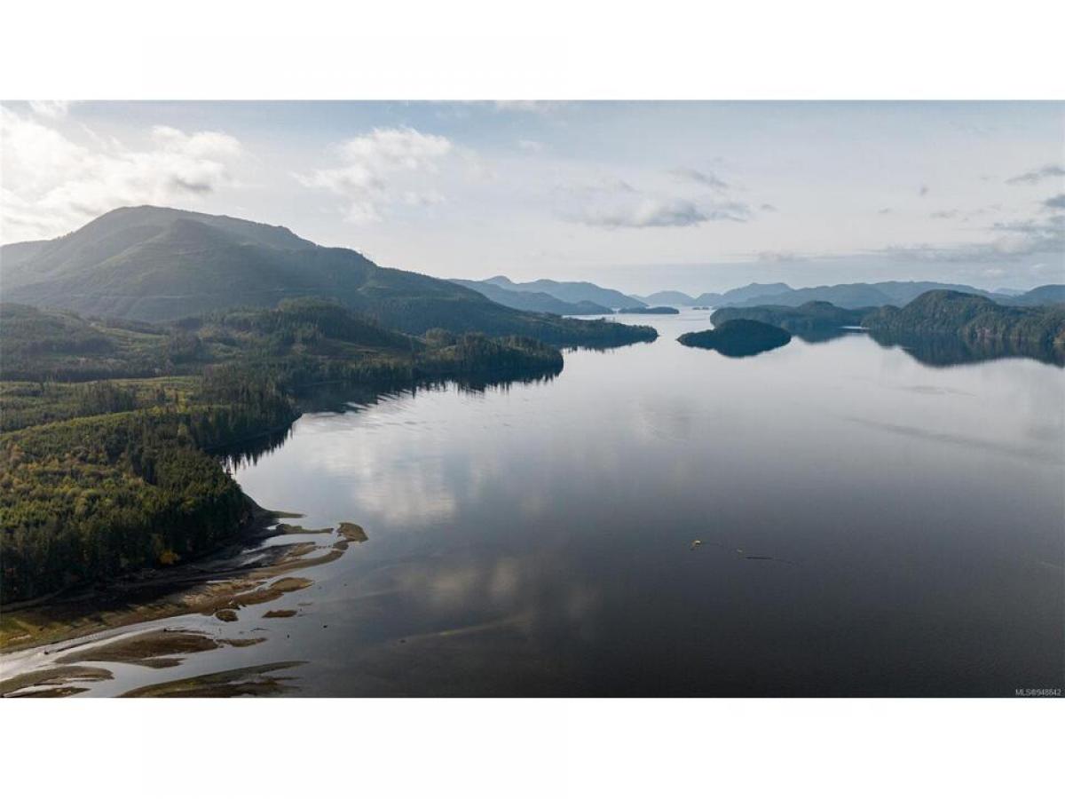 Picture of Residential Land For Sale in Quatsino, British Columbia, Canada