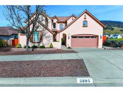 Home For Sale in Santa Rosa, California