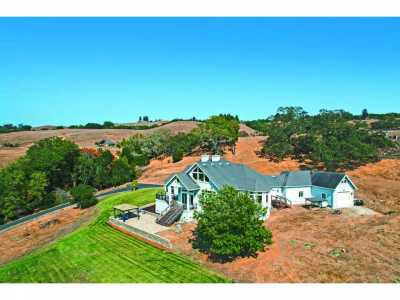 Home For Sale in Santa Rosa, California