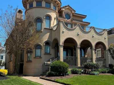 Home For Sale in Margate City, New Jersey