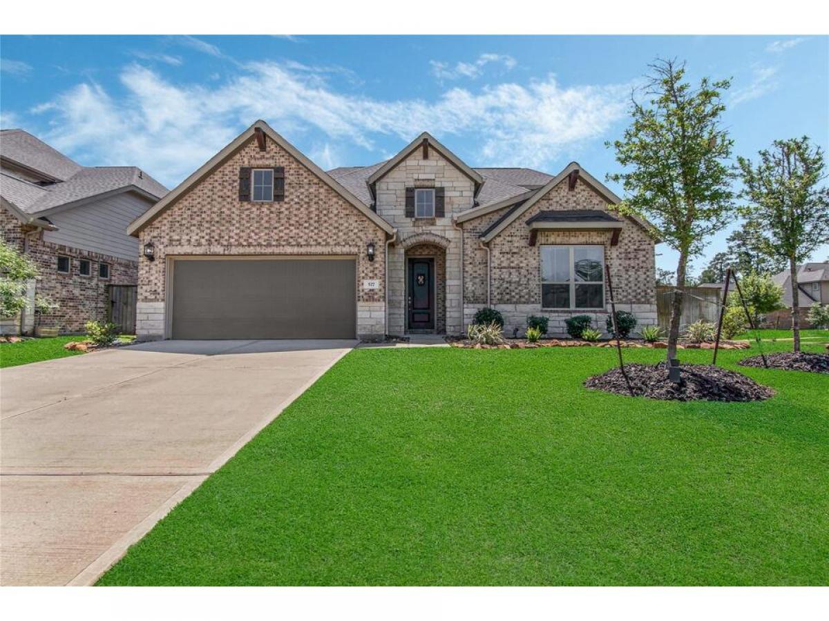 Picture of Home For Sale in Pinehurst, Texas, United States