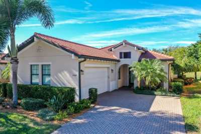 Home For Rent in Venice, Florida