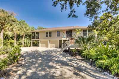 Home For Sale in Sanibel, Florida