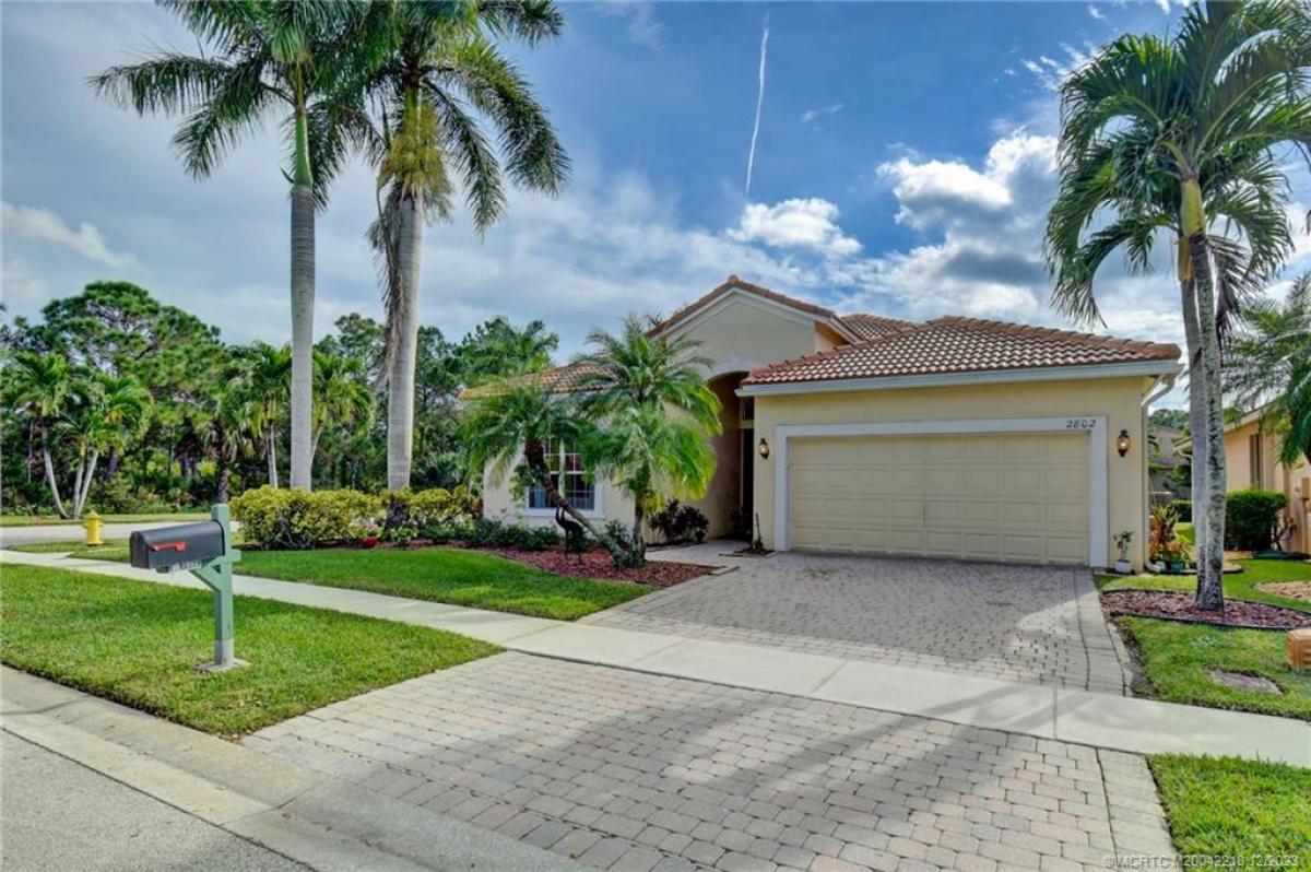 Picture of Home For Sale in Stuart, Florida, United States