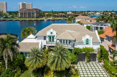 Home For Sale in Marco Island, Florida