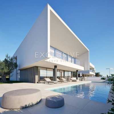 Villa For Sale in Lagos, Portugal