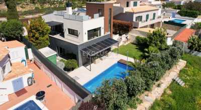 Villa For Sale in Lagoa, Portugal