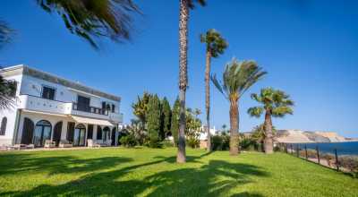 Villa For Sale in Lagos, Portugal