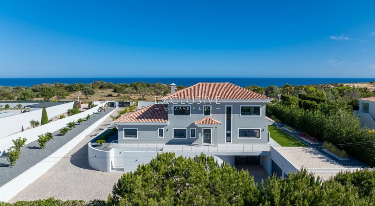 Picture of Villa For Sale in Lagos, Algarve, Portugal