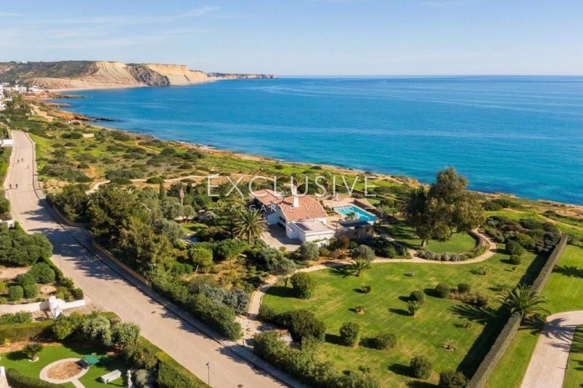 Picture of Villa For Sale in Lagos, Algarve, Portugal