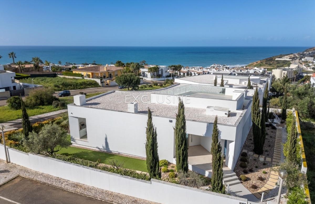 Picture of Villa For Sale in Lagos, Algarve, Portugal