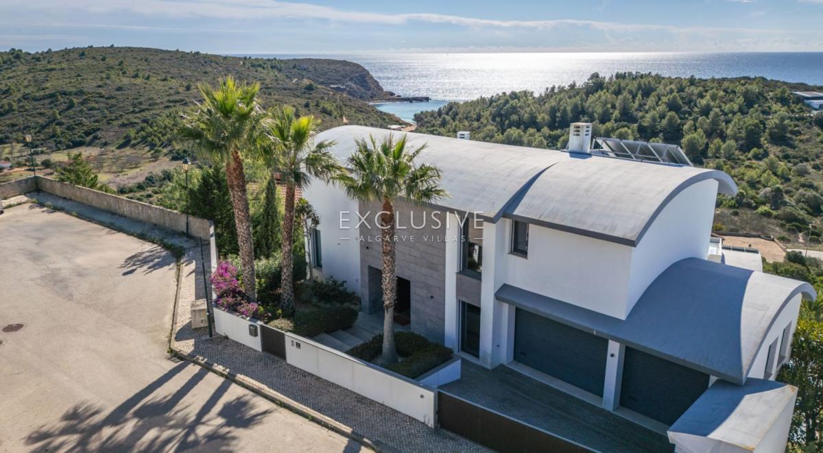 Picture of Villa For Sale in Lagos, Algarve, Portugal